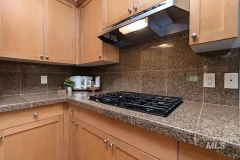 Kitchen - 1124 E Winding Creek Dr #3 7 SOONER CONDO, Eagle, ID 83616 photo 4 of 6