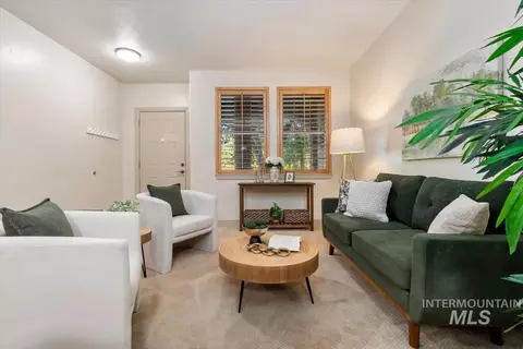 Living - 1124 E Winding Creek Dr #3 7 SOONER CONDO, Eagle, ID 83616 photo 4 of 7