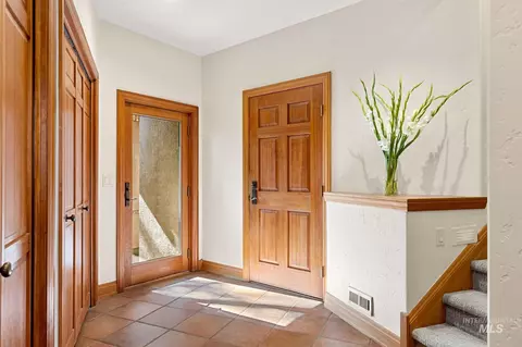 Entry Way - 2985 N Holl Dr, Eagle, ID 83616 photo 2 of 3