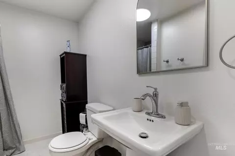 Bath - 202 W Midway St, Filer, ID 83328 photo 1 of 1