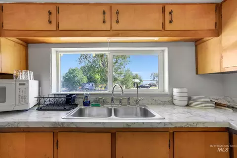 Kitchen - 202 W Midway St, Filer, ID 83328 photo 4 of 4
