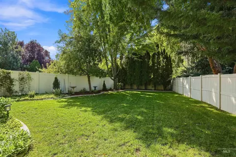 Exterior - 663 N Shadowfox Pl, Eagle, ID 83616 photo 6 of 13