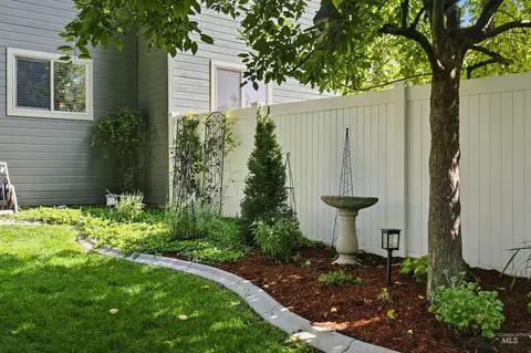 Exterior - 663 N Shadowfox Pl, Eagle, ID 83616 photo 9 of 13