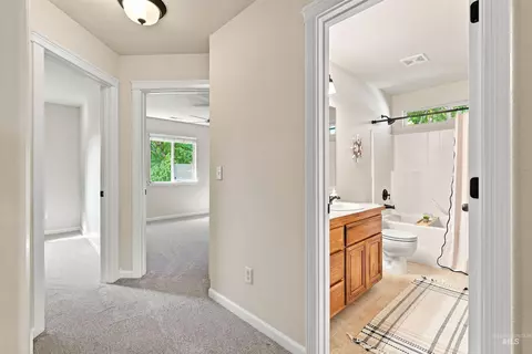 Entry Way - 663 N Shadowfox Pl, Eagle, ID 83616 photo 4 of 4
