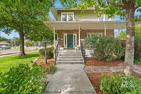 Exterior - 604 E 1st St, Emmett, ID 83617 photo 3 of 14