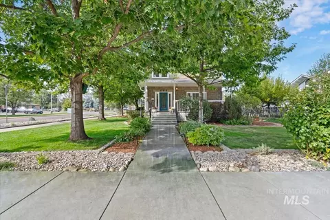 Exterior - 604 E 1st St, Emmett, ID 83617 photo 12 of 14