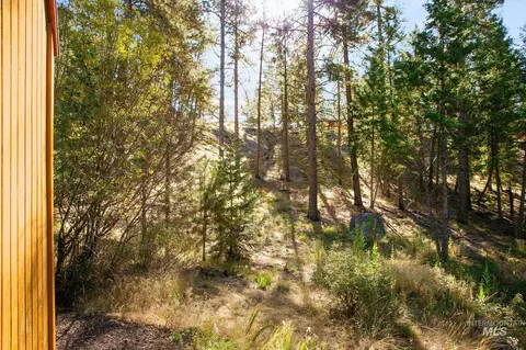 51 Stanley Dr, Cascade, ID 83611 photo 15