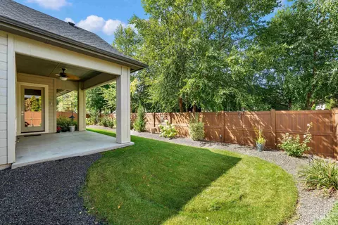 Exterior - 133 S Baxter Way, Eagle, ID 83616 photo 7 of 7