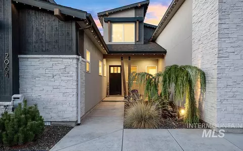 Exterior - 2964 E Parulo Dr, Meridian, ID 83642 photo 1 of 6