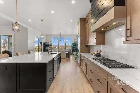 Kitchen - 2964 E Parulo Dr, Meridian, ID 83642 photo 5 of 6