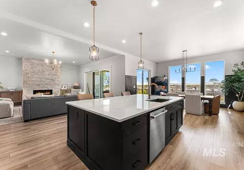 Kitchen - 2964 E Parulo Dr, Meridian, ID 83642 photo 6 of 6