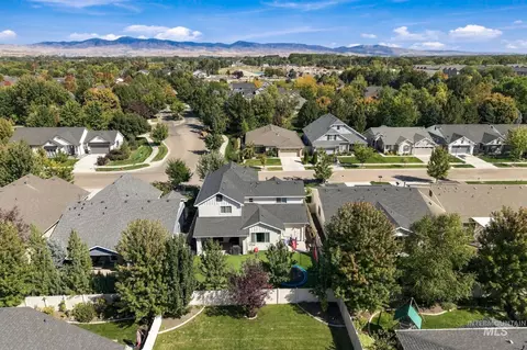 View/Area - 365 N Tullshire, Eagle, ID 83616 photo 3 of 3