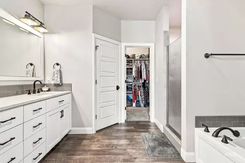 Entry Way - 365 N Tullshire, Eagle, ID 83616 photo 3 of 3