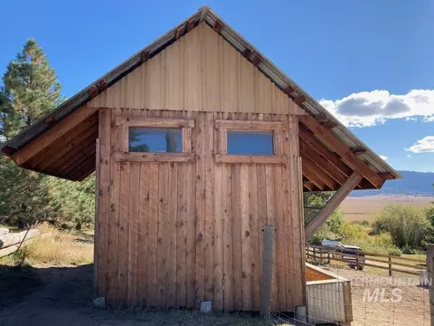 Exterior - 10092 Timberrim Dr, Cascade, ID 83611 photo 5 of 19
