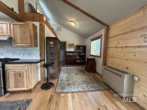Entry Way - 10092 Timberrim Dr, Cascade, ID 83611 photo 1 of 1