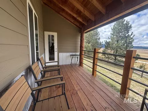 Exterior - 10092 Timberrim Dr, Cascade, ID 83611 photo 9 of 19