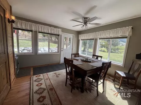 Dining - 10092 Timberrim Dr, Cascade, ID 83611 photo 2 of 3