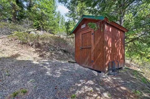 Exterior - 506 Hilltop Rd, Cascade, ID 83611 photo 6 of 7