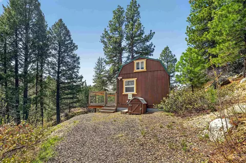 Exterior - 506 Hilltop Rd, Cascade, ID 83611 photo 5 of 7
