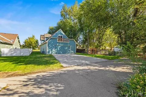 Exterior - 675 E Pine Ave, Meridian, ID 83642 photo 9 of 9