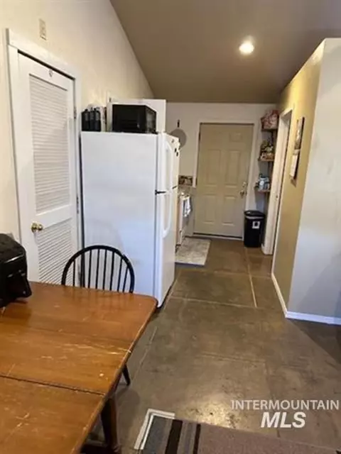 Other - 94 N Oneida, Glenns Ferry, ID 83623 photo 7 of 8