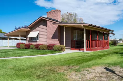 96 NW 12th St, Ontario, OR 97914