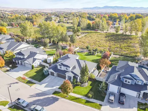 View/Area - 2682 N Camerton Pl, Eagle, ID 83616 photo 5 of 7