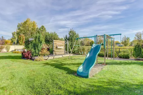 Exterior - 2682 N Camerton Pl, Eagle, ID 83616 photo 12 of 14