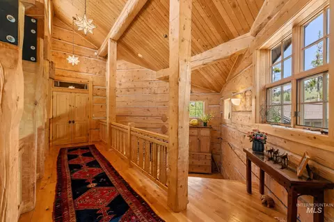 Entry Way - 2425 Cow Camp Rd, Stanley, ID 83278 photo 1 of 2