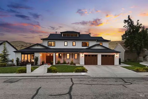 Exterior - 1218 E Hearthstone Dr, Boise, ID 83702 photo 1 of 4