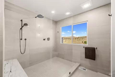 Bath - 1218 E Hearthstone Dr, Boise, ID 83702 photo 3 of 7