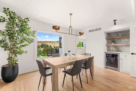 Dining - 1218 E Hearthstone Dr, Boise, ID 83702 photo 1 of 2