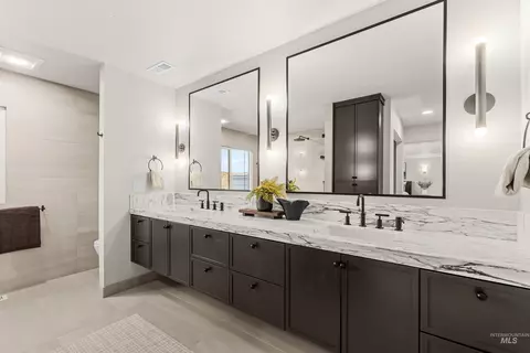 Bath - 1218 E Hearthstone Dr, Boise, ID 83702 photo 2 of 7