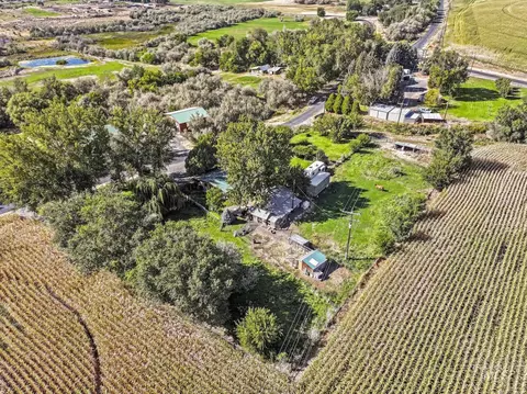 View/Area - 2912 S 1050 E, Hagerman, ID 83332 photo 1 of 14