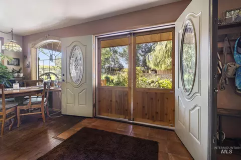 Entry Way - 2912 S 1050 E, Hagerman, ID 83332 photo 1 of 2