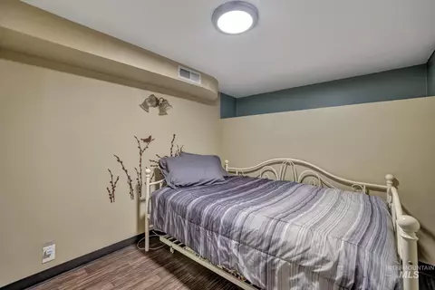 Bedroom - 435 4th Ave E, Twin Falls, ID 83301 photo 5 of 5
