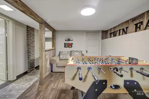 Entry Way - 435 4th Ave E, Twin Falls, ID 83301 photo 2 of 2