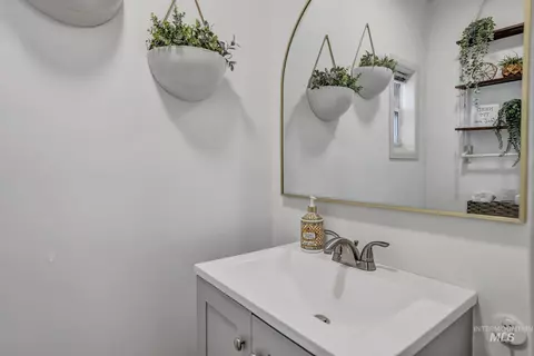 Bath - 435 4th Ave E, Twin Falls, ID 83301 photo 1 of 3
