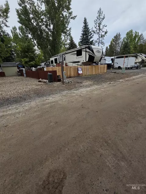 514 E24 Sawyer St, Cascade, ID 83611 photo 17