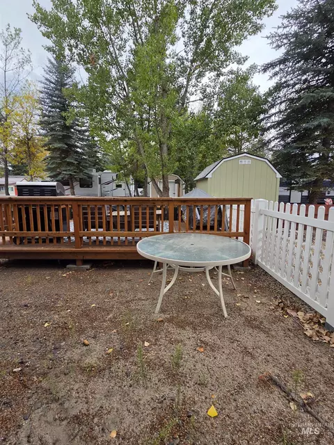 514 E24 Sawyer St, Cascade, ID 83611 photo 7
