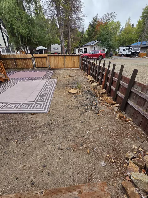 514 E24 Sawyer St, Cascade, ID 83611 photo 13