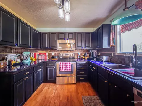 Kitchen - 14256 Pearl Pointe Dr, Caldwell, ID 83607 photo 1 of 1