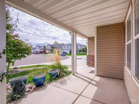 Exterior - 14256 Pearl Pointe Dr, Caldwell, ID 83607 photo 2 of 5