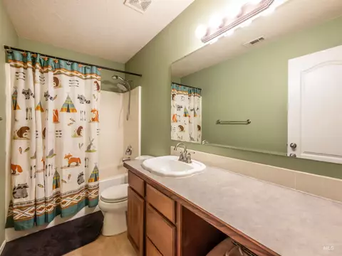 Bath - 14256 Pearl Pointe Dr, Caldwell, ID 83607 photo 3 of 3