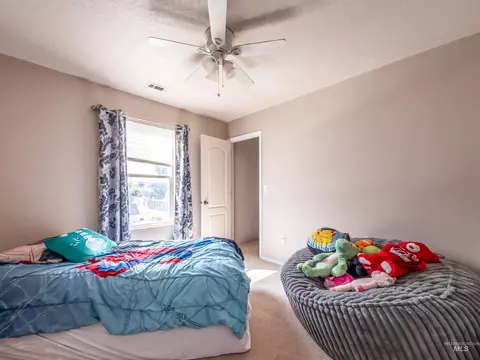 Bedroom - 14256 Pearl Pointe Dr, Caldwell, ID 83607 photo 5 of 5