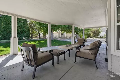 Exterior - 705 Keogh Ln, Caldwell, ID 83607 photo 7 of 13