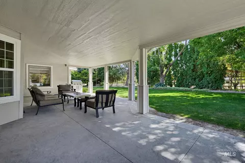 Exterior - 705 Keogh Ln, Caldwell, ID 83607 photo 6 of 13