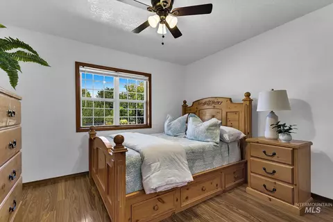 Bedroom - 705 Keogh Ln, Caldwell, ID 83607 photo 5 of 7