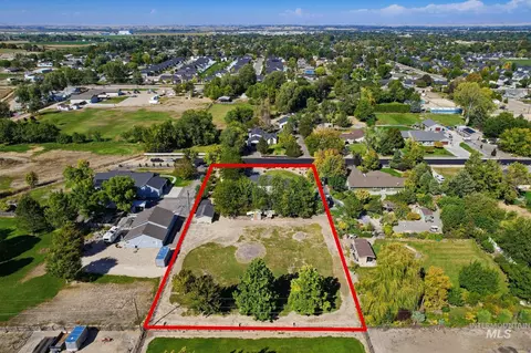 View/Area - 705 Keogh Ln, Caldwell, ID 83607 photo 4 of 5