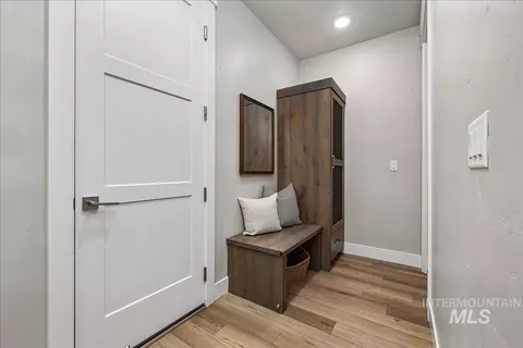 Entry Way - 5693 W Pulaski St, Eagle, ID 83616 photo 4 of 4